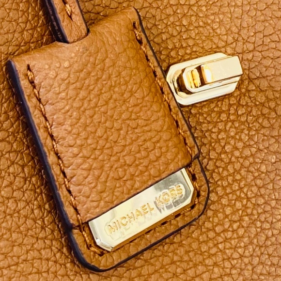 Michael Kors Cognac leather tote - Picture 16 of 16